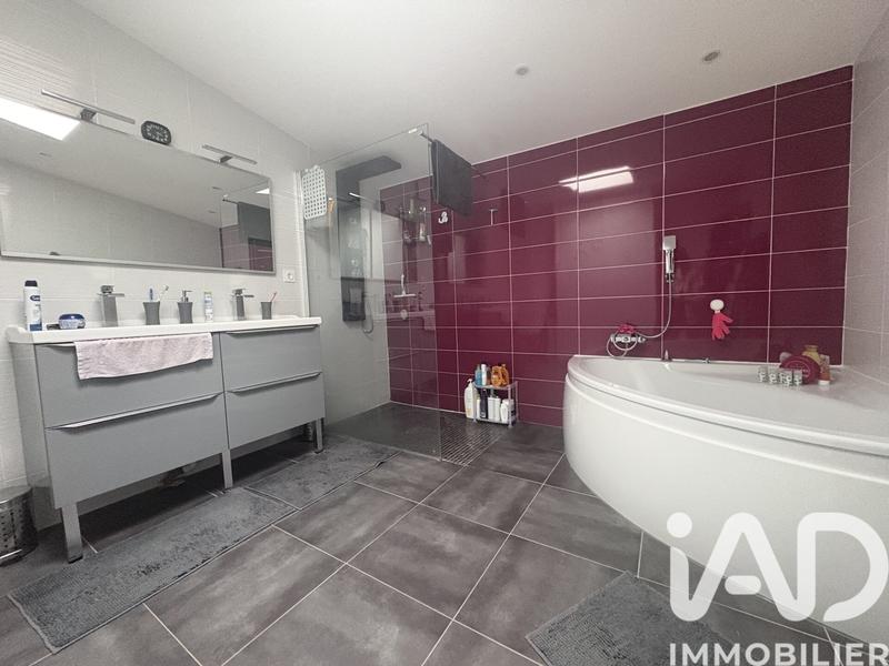 Maison - 130 m² - 4 pièces