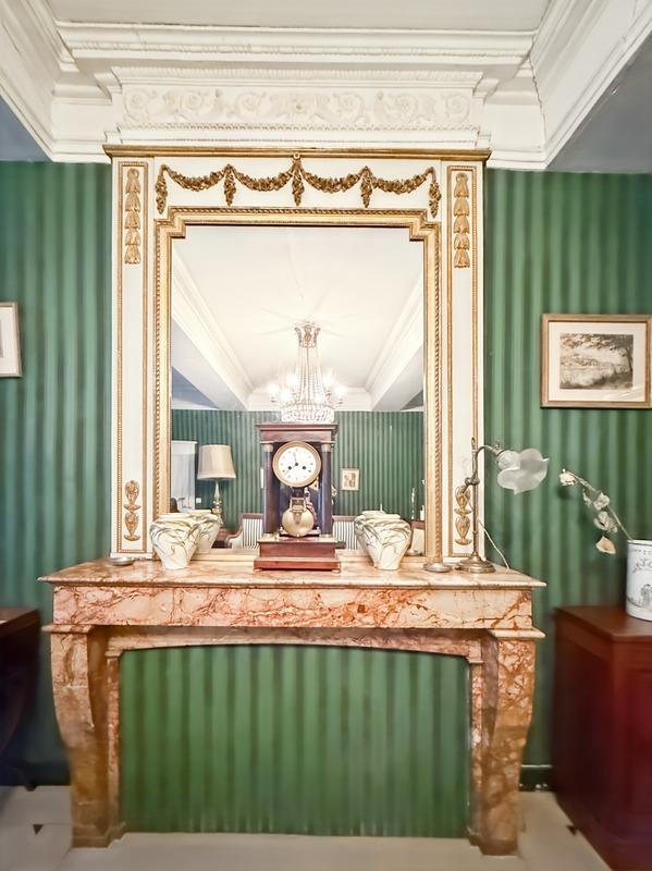 Propriété - 252 m² - 10 pièces