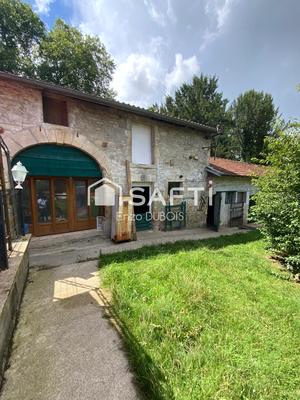 Maison - 182 m² - 10 pièces