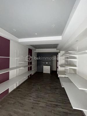 Immeuble - 297 m² - 7 pièces