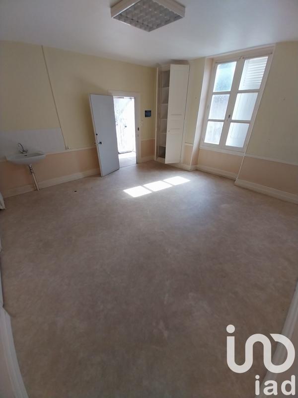 Maison de village - 243 m² - 8 pièces