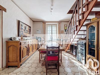 Maison - 96 m² - 6 pièces