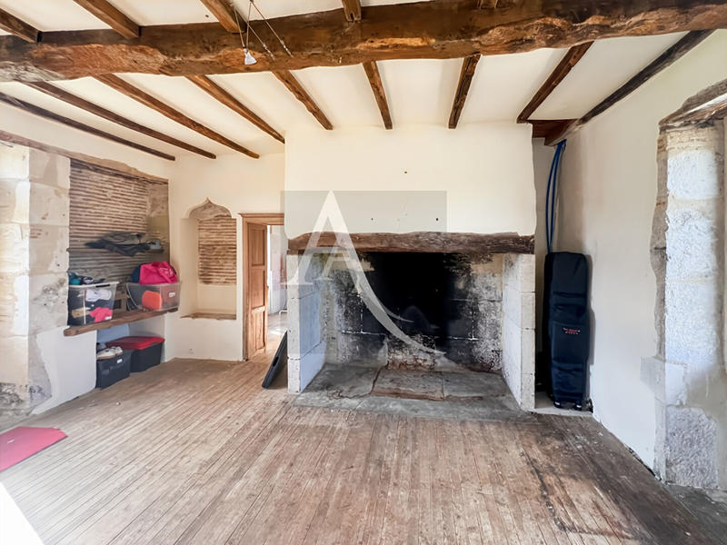 Maison - 250 m² - 8 pièces