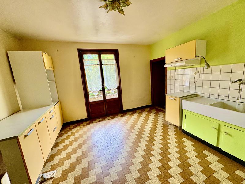 Maison ancienne - 200 m² - 8 pièces