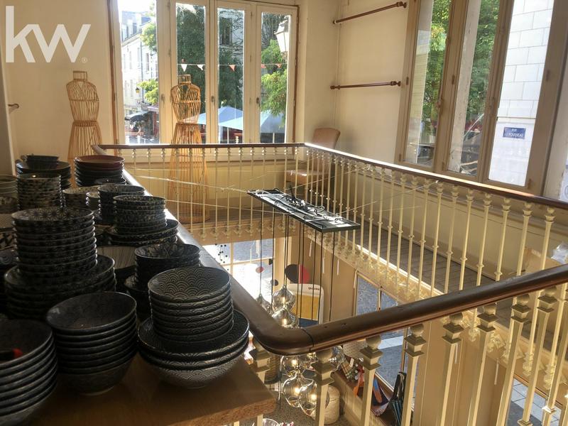 Fonds de commerce - Immeuble - 137 m²