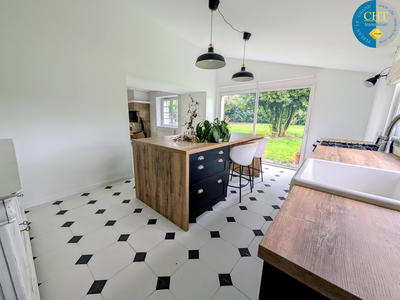 Maison - 140 m² - 5 pièces