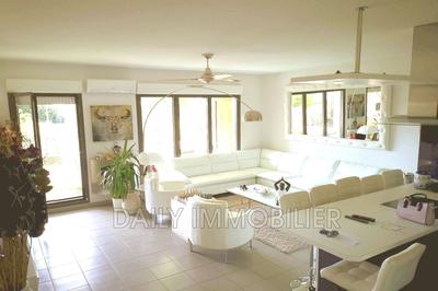 Appartement - 96 m² - 3 pièces