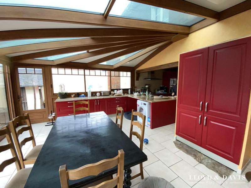 Maison - 424 m² - 15 pièces