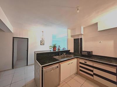 Propriété - 300 m² - 16 pièces