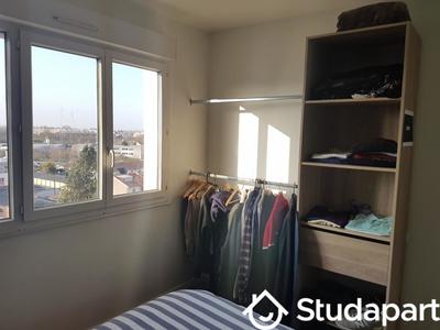 Chambre - 10 m² - 1 pièce