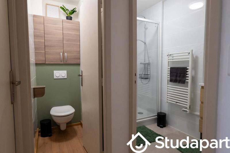 Chambre - 12 m² - 1 pièce