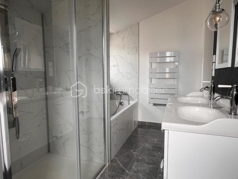 Maison - 96 m² - 4 pièces