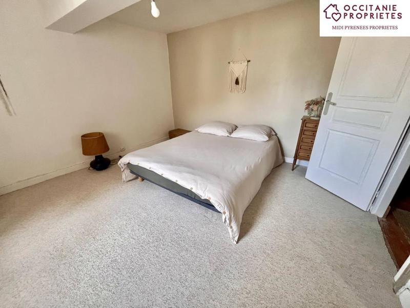 Maison de village - 237 m² - 9 pièces