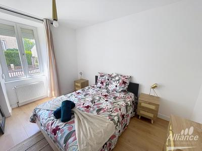 Immeuble - 305 m² - 15 pièces