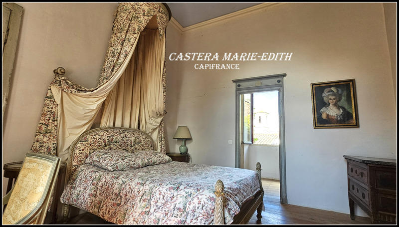 Maison - 372 m² - 15 pièces