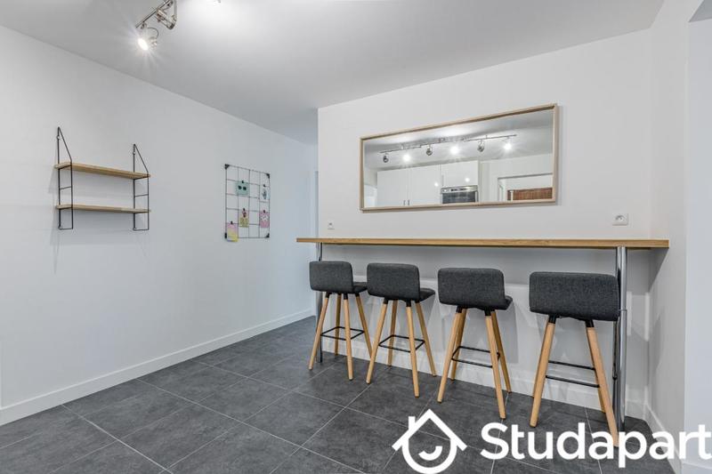 Chambre - 10 m² - 1 pièce