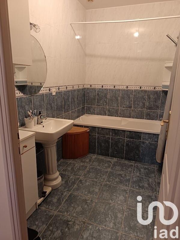 Maison - 163 m² - 9 pièces