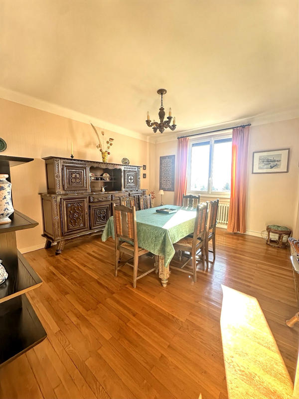 Maison de village - 166 m² - 6 pièces