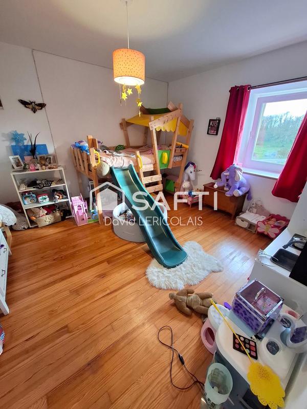 Maison - 167 m² - 7 pièces