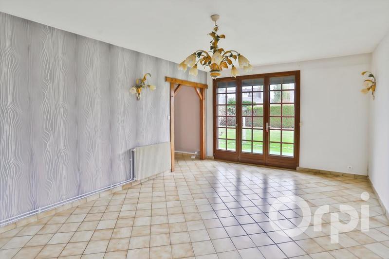 Maison - 92 m² - 5 pièces