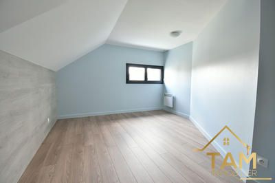 Maison - 228 m² - 8 pièces