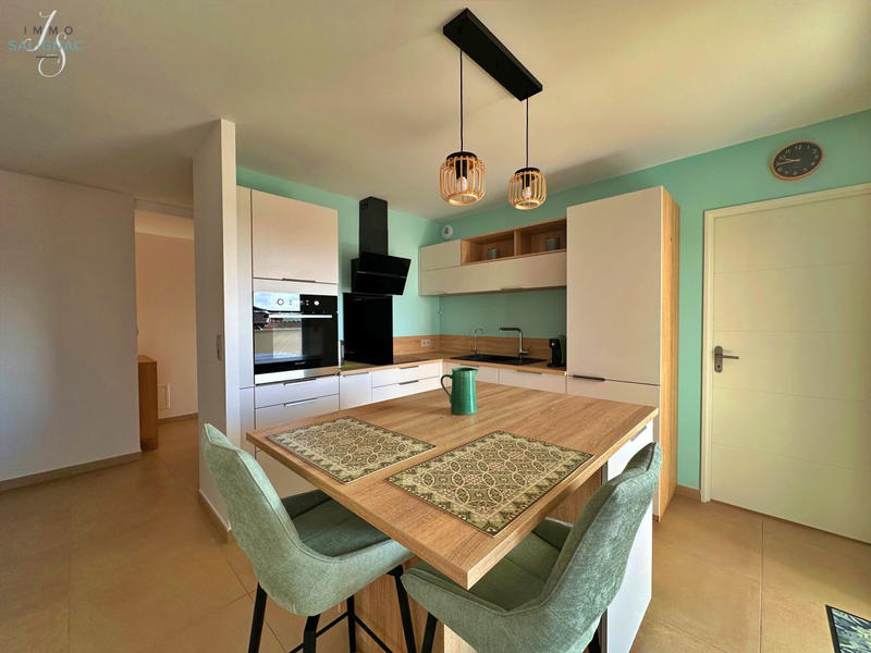 Appartement - 92 m² - 4 pièces