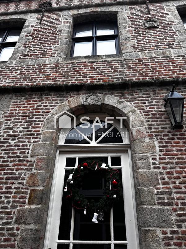 Maison de maîtres - 560 m² - 15 pièces