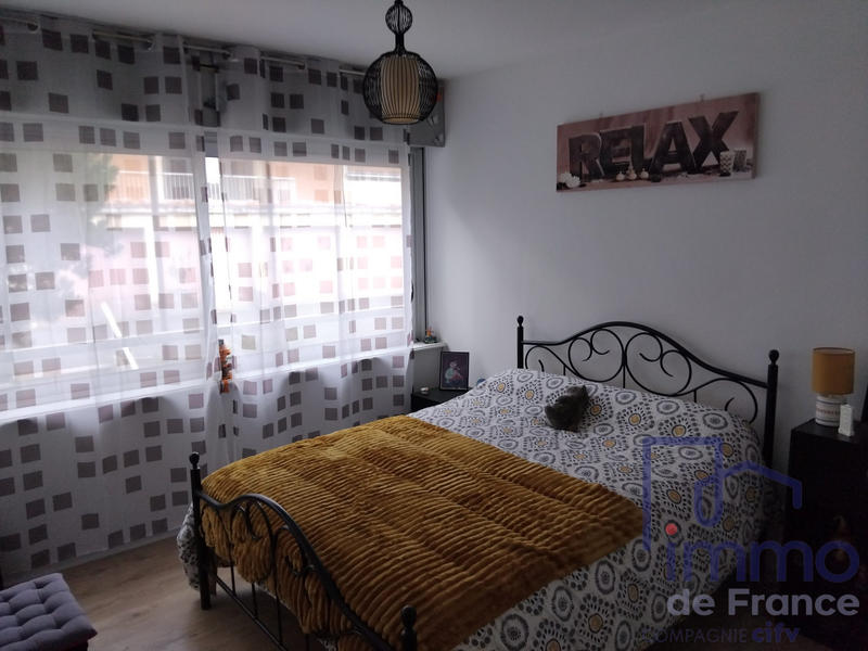 Appartement - 65 m² - 4 pièces