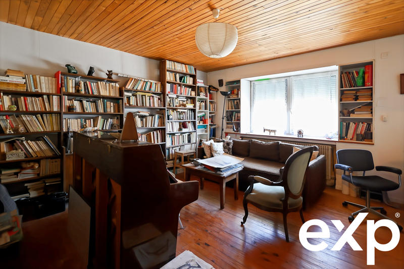 Viager - Maison traditionnelle - 162 m² - 7 pièces