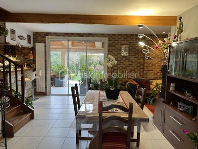 Pavillon - 146 m² - 10 pièces