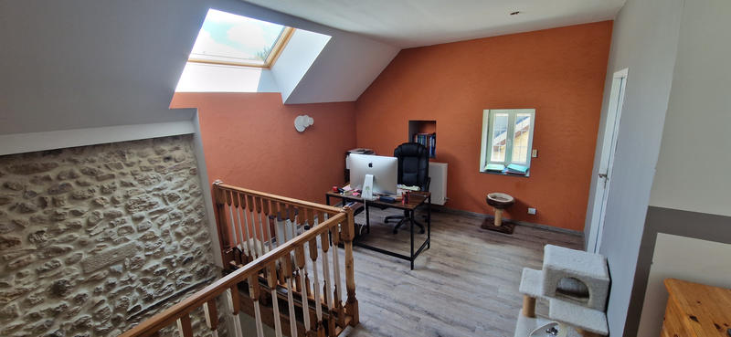 Maison - 240 m² - 7 pièces