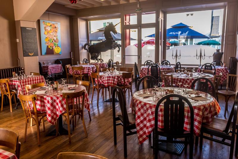 Maison ancienne - 369 m² - 12 pièces