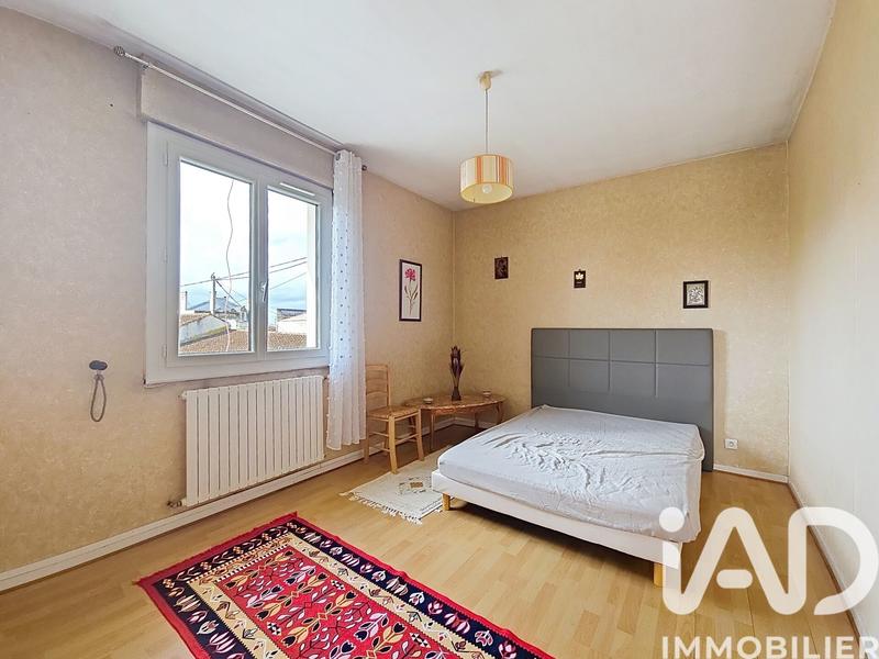 Maison - 231 m² - 10 pièces