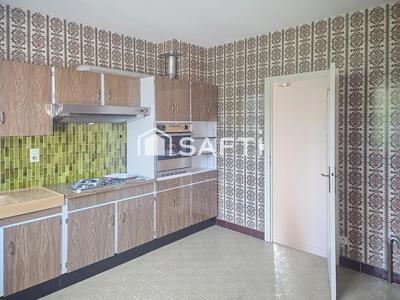 Maison - 210 m² - 7 pièces