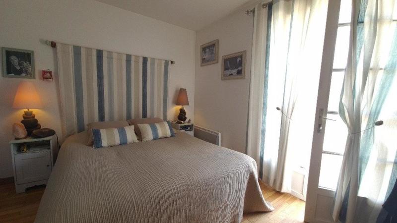 Maison - 230 m² - 10 pièces