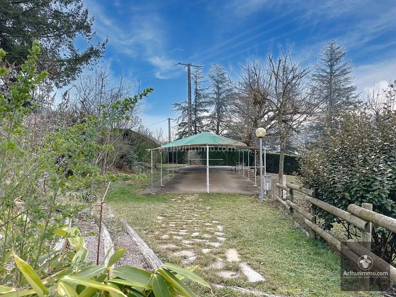 Maison - 500 m² - 18 pièces