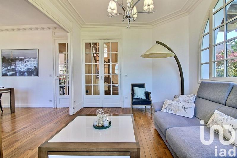 Maison - 200 m² - 7 pièces