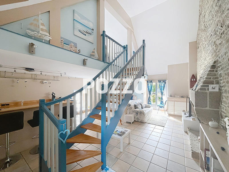 Maison - 676 m² - 17 pièces