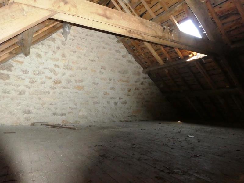 Maison en pierre - 75 m² - 4 pièces