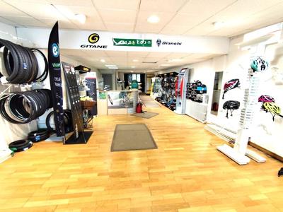 Bureau - 364 m² - 6 pièces