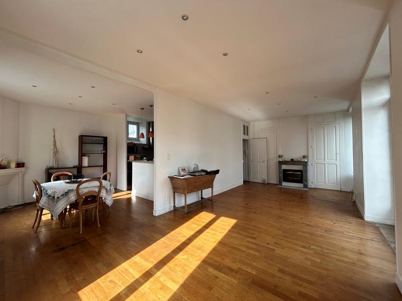 Maison - 170 m² - 7 pièces