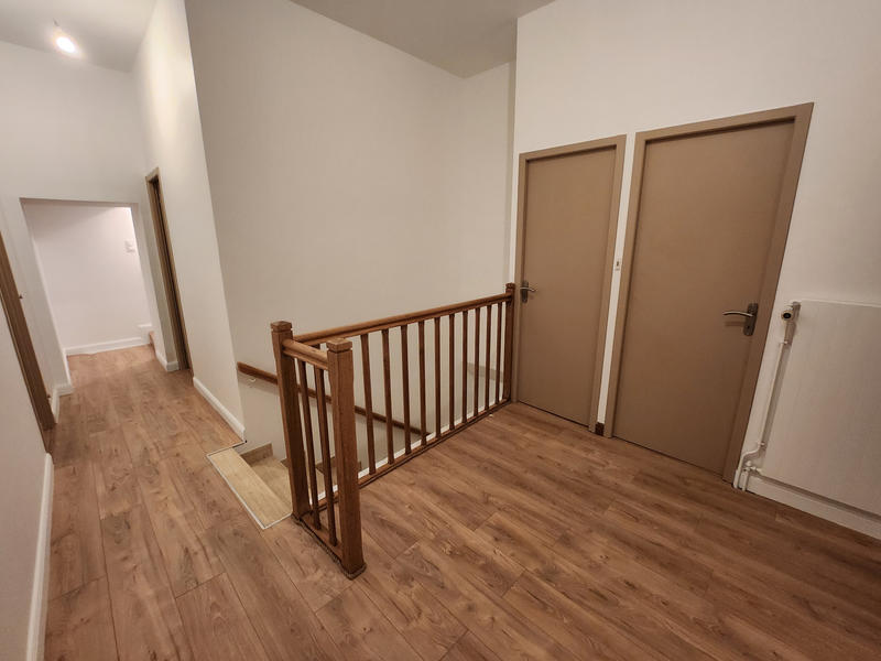 Maison - 180 m² - 7 pièces