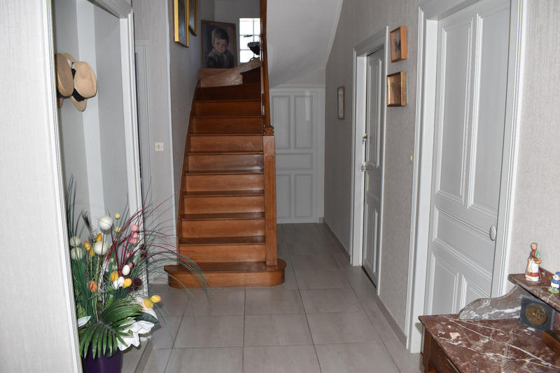 Maison de ville - 175 m² - 9 pièces