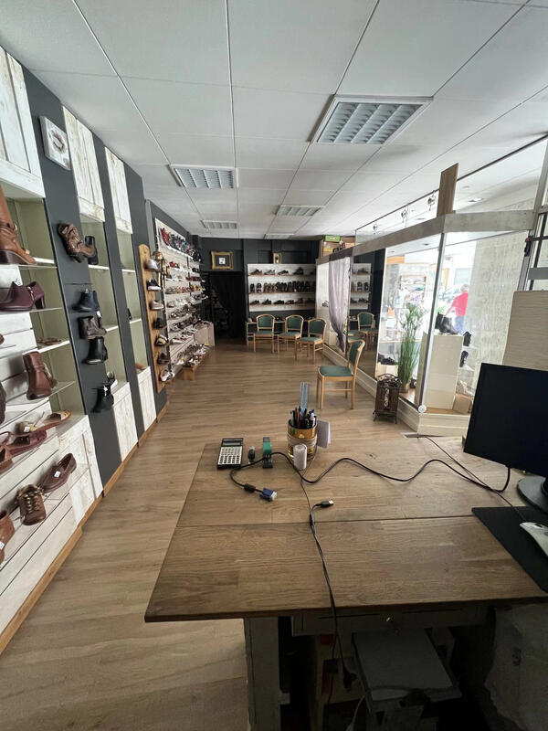 Fonds de commerce - Local commercial - 150 m²