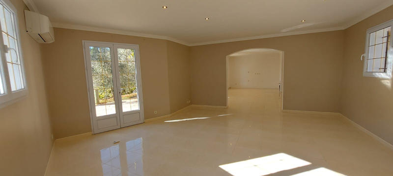 Maison - 157 m² - 5 pièces