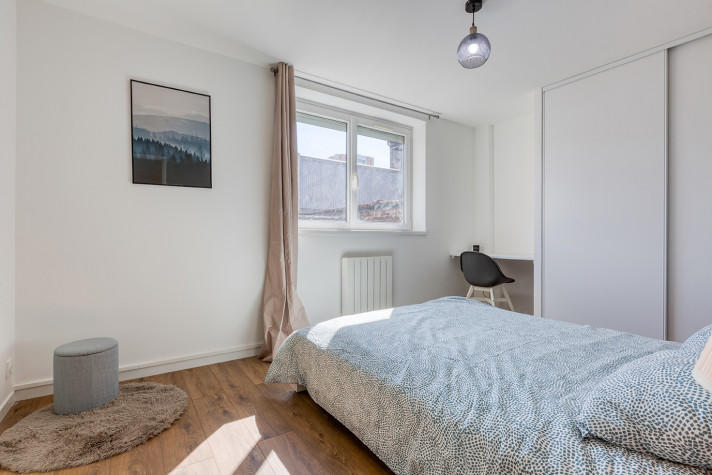 Appartement - 97 m² - 5 pièces