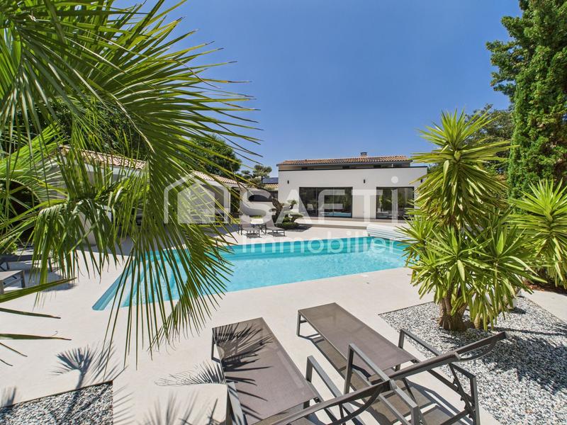 Maison - 260 m² - 7 pièces