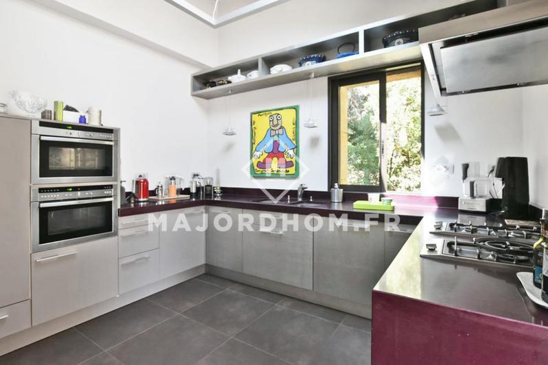 Maison - 215 m² - 7 pièces