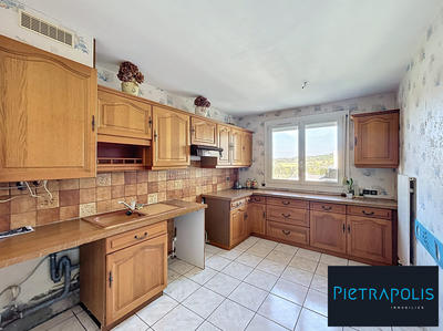 Appartement - 82 m² - 4 pièces