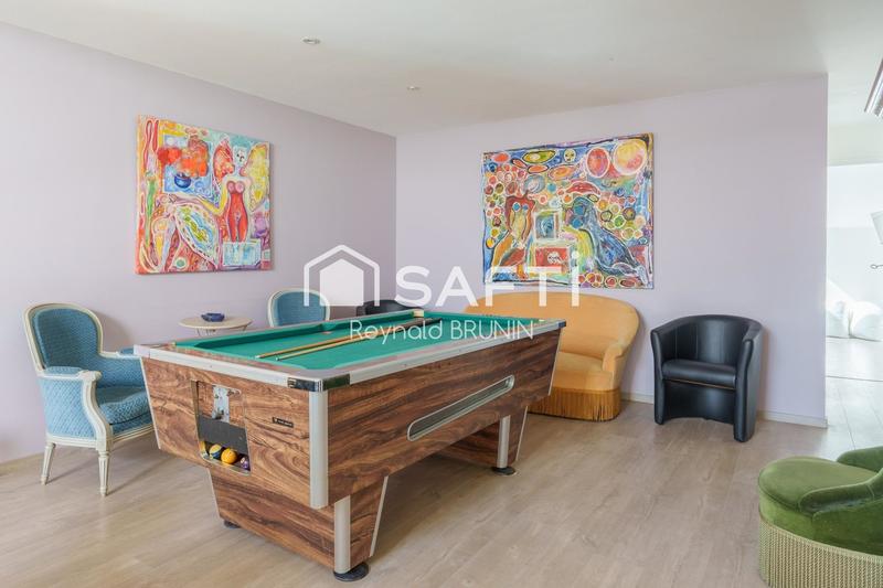 Maison - 309 m² - 7 pièces